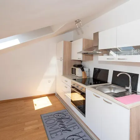 Apartment Sunny Attic With Balcony & Modern With Outdoor Area, No Balcony